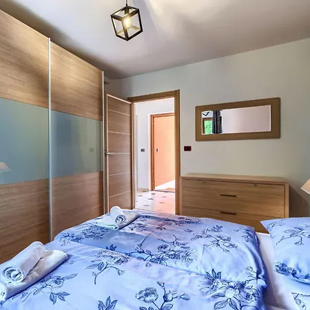Starci - Lbn406 By Interhome