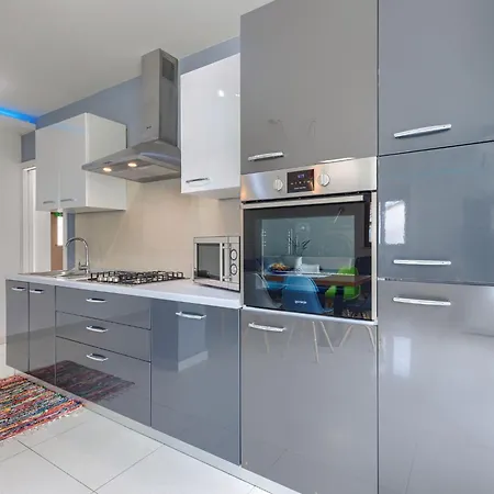 Starci By Interhome