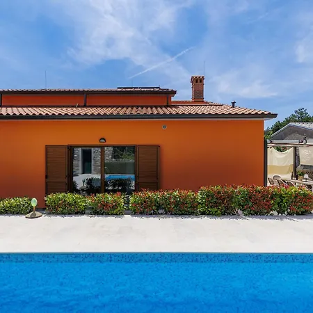 Holiday home Starci - Lbn406 By Interhome