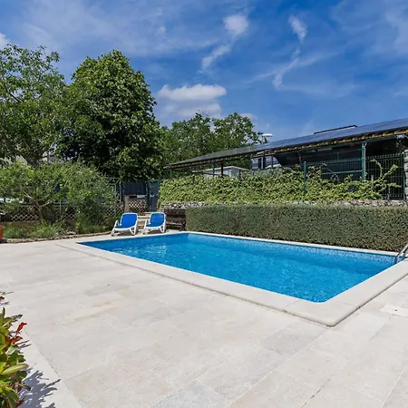 Dom wakacyjny Starci By Interhome *