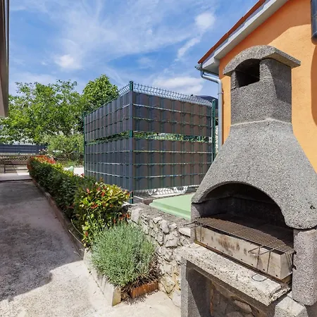 Dom wakacyjny Starci By Interhome